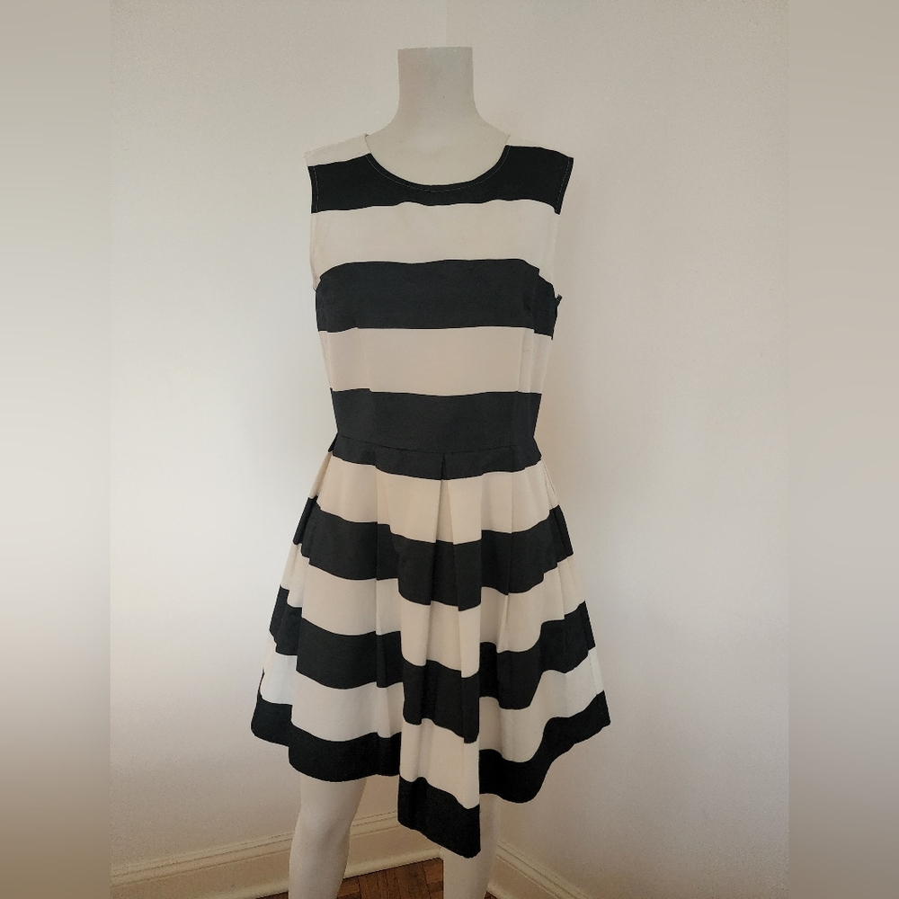 Lightly worn Gap black and white striped dress
